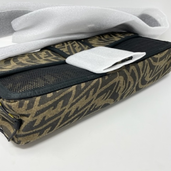 Fendi FF Vertigo Large Baguette Messenger Bag - Picture 7 of 9